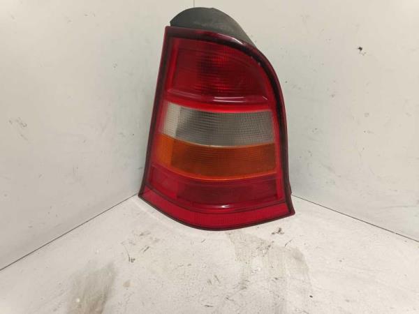 FEU ARRIERE GAUCHE MERCEDES CLASSE A W168 -2001 - Vue 1